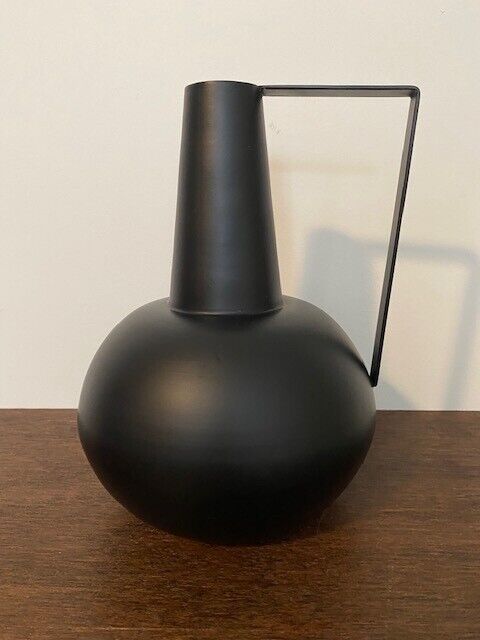 Black Metal Decorative Vase/Vases-11 x 9 in
